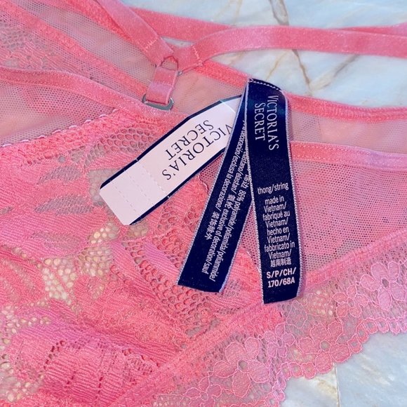 Victoria Secret 2 Pc Set Very Sexy Bra 32C Thong S - Picture 12 of 12